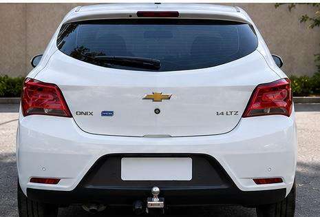 CHEVROLET-ONIX-2017