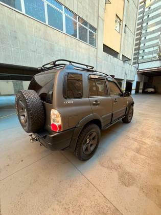 CHEVROLET TRACKER 2009 2.0 4X4 16V GASOLINE 4-DOOR MANUAL