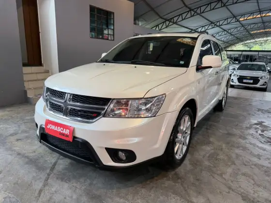 DODGE JOURNEY 3.6 RT AWD V6 GASOLINA 4P AUTOMÁTICO DODGE JOURNEY 3.6 RT AWD V6 GASOLINA 4P AUTOMÁTICO