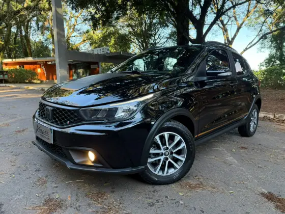 FIAT ARGO 1.3 FIREFLY FLEX TREKKING CVT FIAT ARGO 1.3 FIREFLY FLEX TREKKING CVT