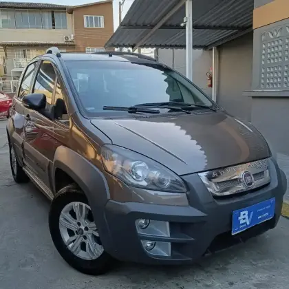 FIAT IDEA 1.8 MPI ADVENTURE 16V FLEX 4P MANUAL FIAT IDEA 1.8 MPI ADVENTURE 16V FLEX 4P MANUAL