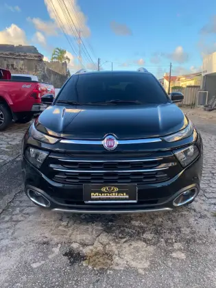 FIAT TORO 2.0 16V TURBO DIESEL VOLCANO 4WD AT9 FIAT TORO 2.0 16V TURBO DIESEL VOLCANO 4WD AT9