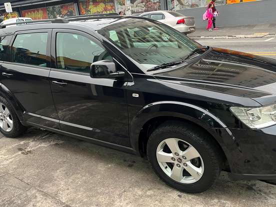 FIAT-FREEMONT-2.4 PRECISION 16V GASOLINA 4P AUTOMÁTICO FIAT-FREEMONT-2011