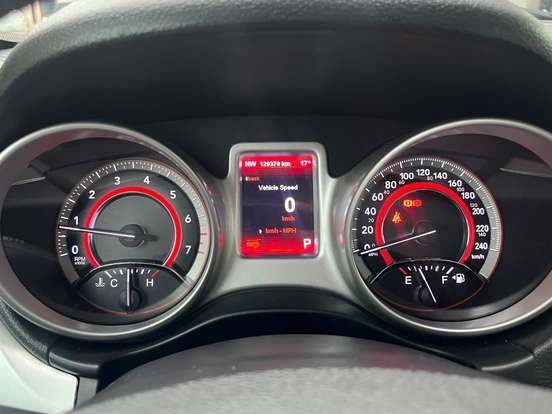 FIAT-FREEMONT-2.4 PRECISION 16V GASOLINA 4P AUTOMÁTICO FIAT-FREEMONT-2011