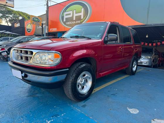 FORD EXPLORER 4.0 XLT 4X4 V6 GASOLINA 4P AUTOMÁTICO