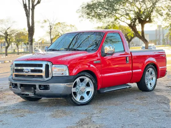 FORD F-250 4.2 XLT 4X2 CS TURBO INTERCOOLER DIESEL 2P MANUAL FORD F-250 4.2 XLT 4X2 CS TURBO INTERCOOLER DIESEL 2P MANUAL