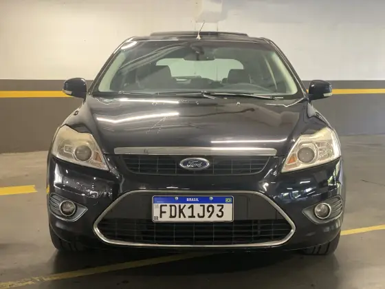 FORD FOCUS 2.0 TITANIUM HATCH 16V FLEX 4P MANUAL FORD FOCUS 2.0 TITANIUM HATCH 16V FLEX 4P MANUAL