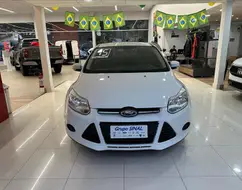 FORD FOCUS 2.0 S SEDAN 16V FLEX 4P POWERSHIFT FORD FOCUS 2.0 S SEDAN 16V FLEX 4P POWERSHIFT