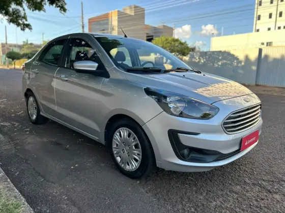 FORD KA 1.5 TI-VCT FLEX SE PLUS SEDAN MANUAL FORD KA 1.5 TI-VCT FLEX SE PLUS SEDAN MANUAL
