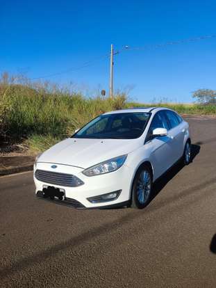 FORD-FOCUS-2017