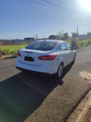 FORD-FOCUS-2017