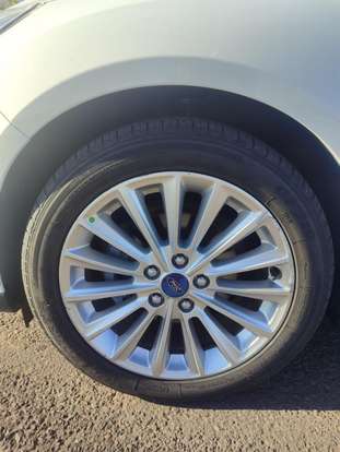 FORD-FOCUS-2017