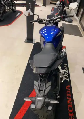 HONDA-CB 650R E-CLUTCH-2026