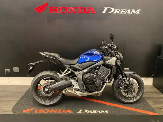 HONDA-CB 650R E-CLUTCH-2026