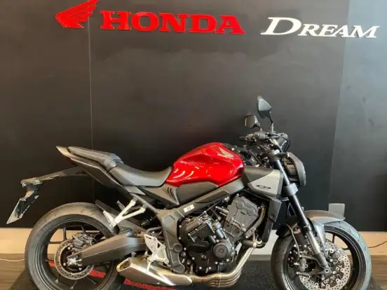 HONDA-CB 650R E-CLUTCH HONDA-CB 650R E-CLUTCH-2026
