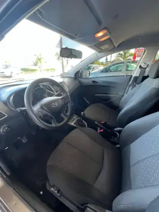 HYUNDAI HB20 1.0 COMFORT PLUS 12V FLEX 4P MANUAL