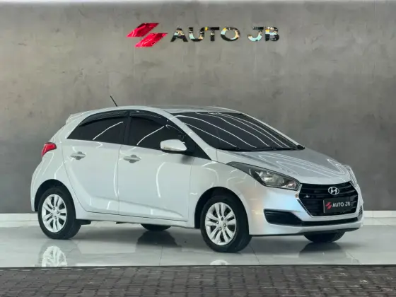 HYUNDAI HB20 1.6 COMFORT PLUS 16V FLEX 4P MANUAL HYUNDAI HB20 1.6 COMFORT PLUS 16V FLEX 4P MANUAL