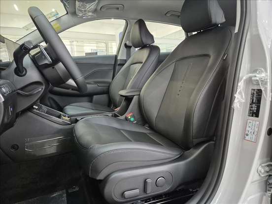 HYUNDAI-KONA-2025