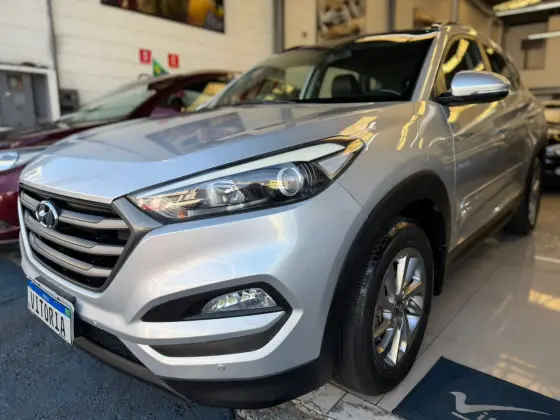HYUNDAI TUCSON 1.6 16V T-GDI GASOLINA GLS ECOSHIFT HYUNDAI TUCSON 1.6 16V T-GDI GASOLINA GLS ECOSHIFT
