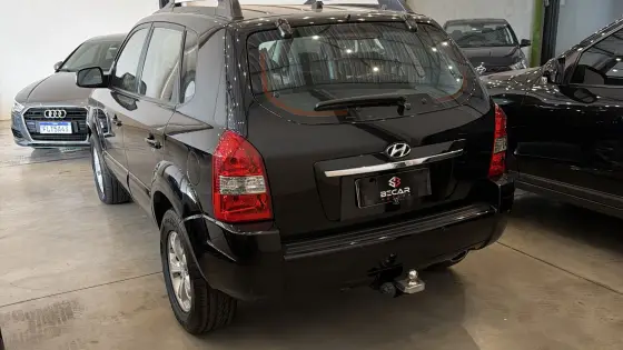 HYUNDAI TUCSON 2.0 MPFI GLS 16V 143CV 2WD FLEX 4P AUTOMÁTICO HYUNDAI TUCSON 2.0 MPFI GLS 16V 143CV 2WD FLEX 4P AUTOMÁTICO