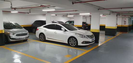 HYUNDAI-AZERA-3.0 MPFI GLS V6 24V GASOLINA 4P AUTOMÁTICO HYUNDAI-AZERA-2014