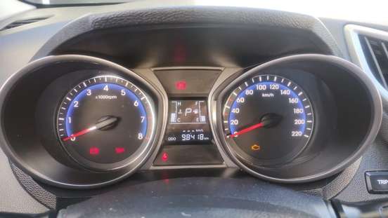 HYUNDAI-HB20S-2015