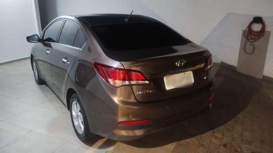 HYUNDAI-HB20S-2015