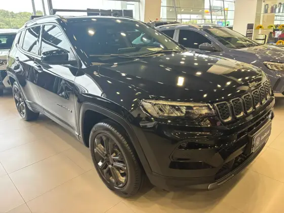 JEEP COMPASS 1.3 T270 TURBO FLEX LONGITUDE AT6