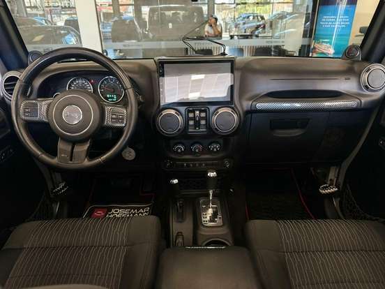 JEEP-WRANGLER-2011
