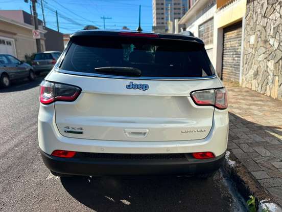JEEP-COMPASS-2.0 16V DIESEL LIMITED 4X4 AUTOMÁTICO JEEP-COMPASS-2019
