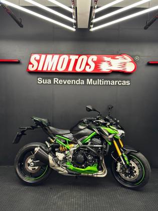 KAWASAKI Z900 