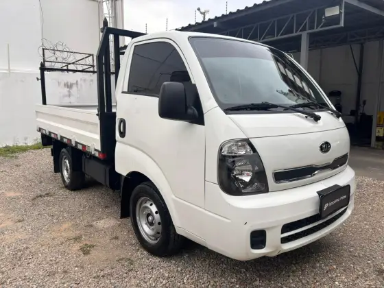 KIA BONGO 2.5 TD DIESEL STD CS MANUAL KIA BONGO 2.5 TD DIESEL STD CS MANUAL