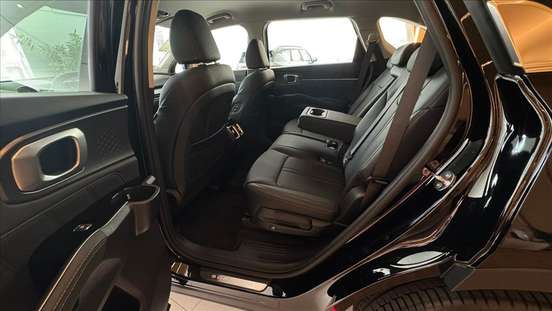 KIA-SORENTO-2025