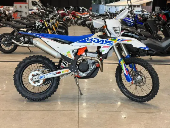 KTM 350 EXC-F SIX DAYS KTM 350 EXC-F SIX DAYS