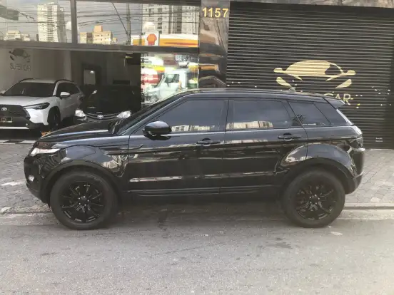 LAND ROVER-RANGE ROVER EVOQUE-2.0 PURE 4WD 16V GASOLINA 4P AUTOMÁTICO LAND ROVER-RANGE ROVER EVOQUE-2014