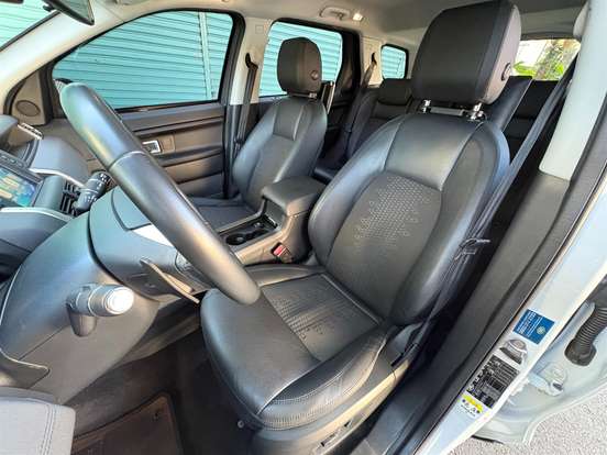 LAND ROVER-DISCOVERY SPORT-2018
