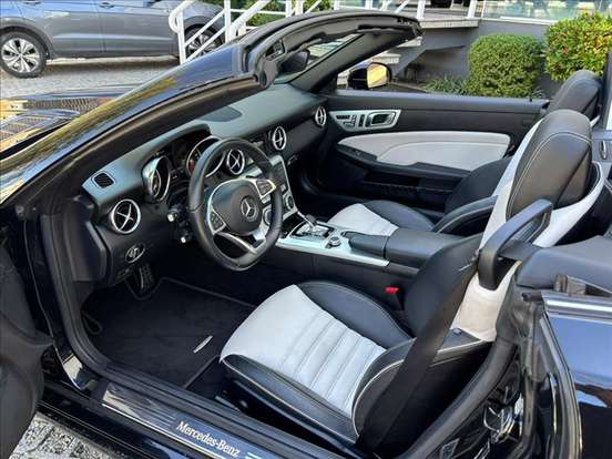MERCEDES-BENZ-SLC 300-2017