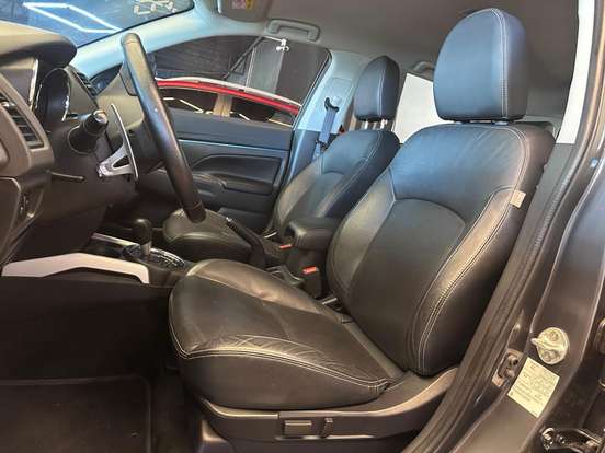MITSUBISHI-ASX-2019