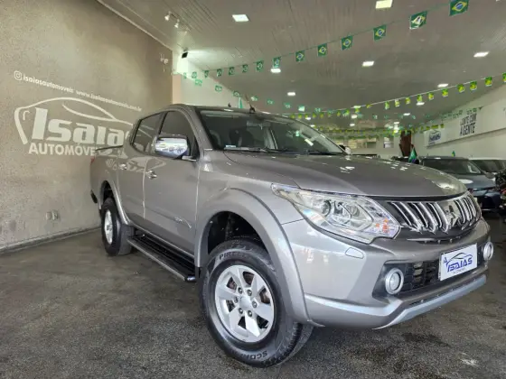MITSUBISHI L200 TRITON 2.4 16V TURBO DIESEL SPORT HPE TOP CD 4P 4X4 AUTOMÁTICO MITSUBISHI L200 TRITON 2.4 16V TURBO DIESEL SPORT HPE TOP CD 4P 4X4 AUTOMÁTICO
