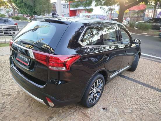 MITSUBISHI-OUTLANDER-2.2 4X4 16V DIESEL 4P AUTOMÁTICO MITSUBISHI-OUTLANDER-2016