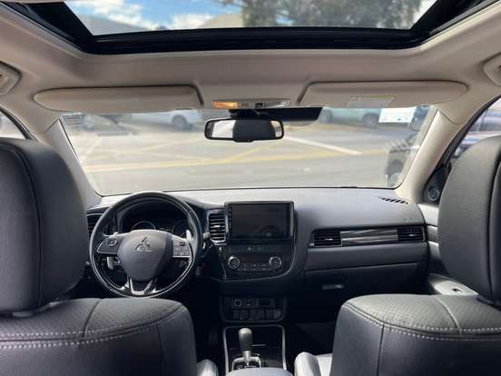 MITSUBISHI-OUTLANDER-3.0 GT 4X4 V6 24V GASOLINA 4P AUTOMÁTICO MITSUBISHI-OUTLANDER-2017
