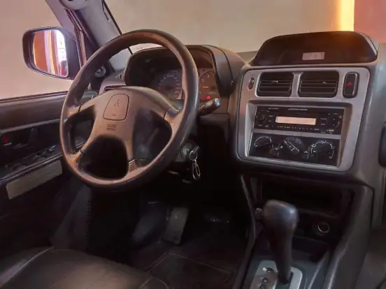 MITSUBISHI-PAJERO TR4-2008