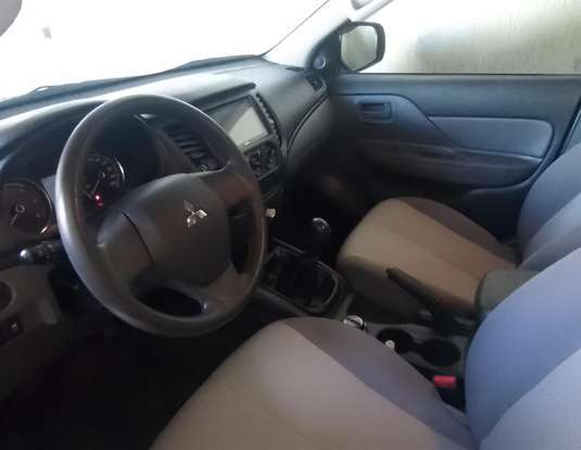 MITSUBISHI-L200 TRITON-2023