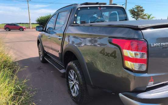 MITSUBISHI-L200 TRITON-2020