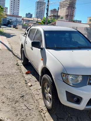 MITSUBISHI-L200 TRITON-2012