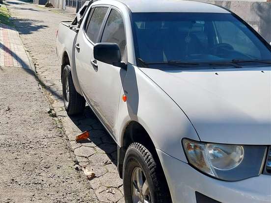 MITSUBISHI-L200 TRITON-3.2 GLS 4X4 CD 16V TURBO INTERCOLER DIESEL 4P MANUAL MITSUBISHI-L200 TRITON-2012