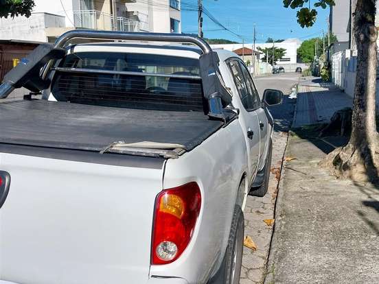 MITSUBISHI-L200 TRITON-3.2 GLS 4X4 CD 16V TURBO INTERCOLER DIESEL 4P MANUAL MITSUBISHI-L200 TRITON-2012