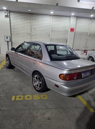 Mitsubishi Lancer 1.8 I LS 16V Gasolina 4P Manual