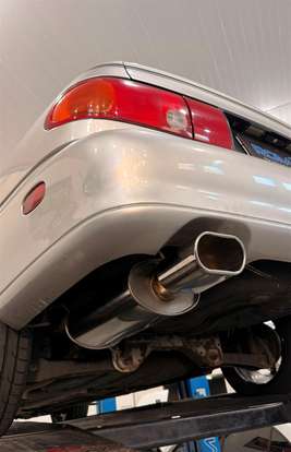 MITSUBISHI-LANCER-1993