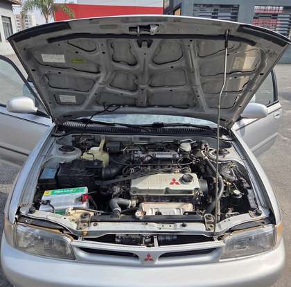 MITSUBISHI-LANCER-1993